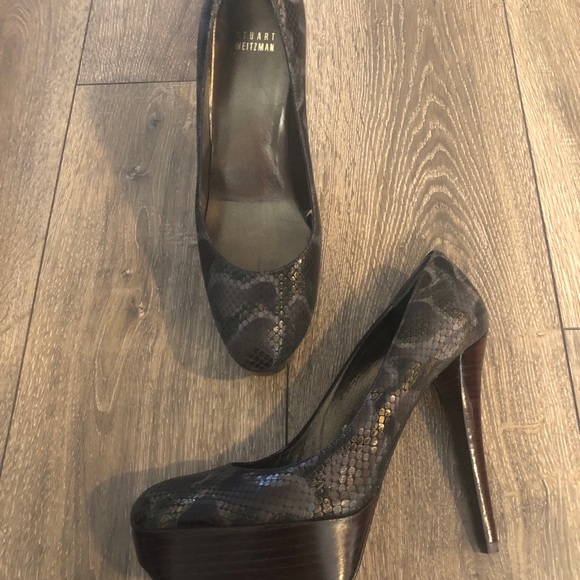 Stuart Weitzman Snakeskin Stiletto - Picture 2 of 7